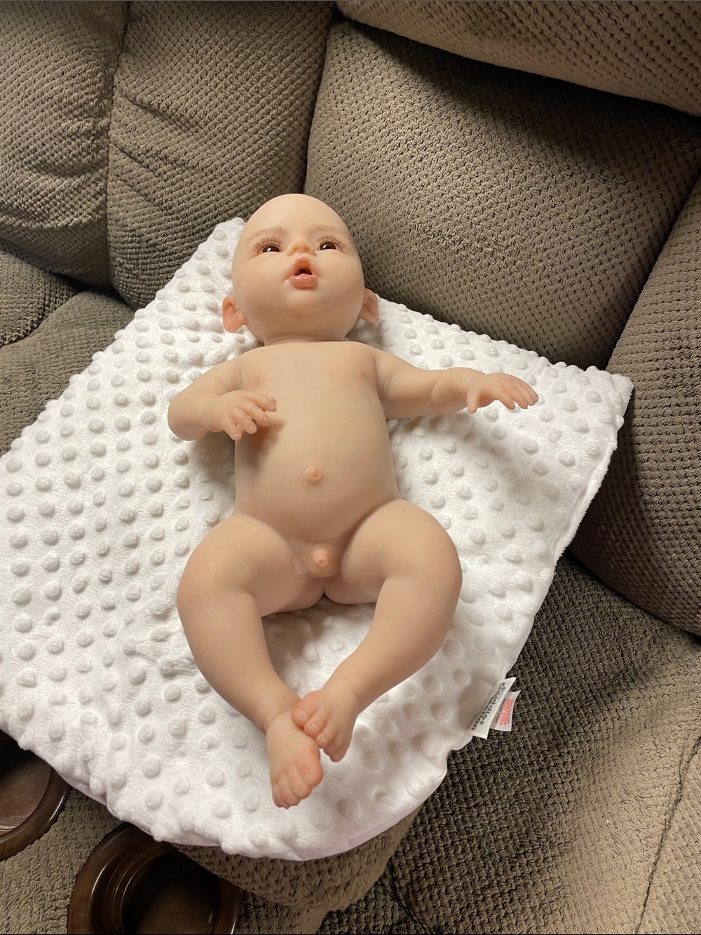 Full Body Platinum Silicone Baby Doll with Drink and Wet, armatures, skull. - Picture 6 of 14